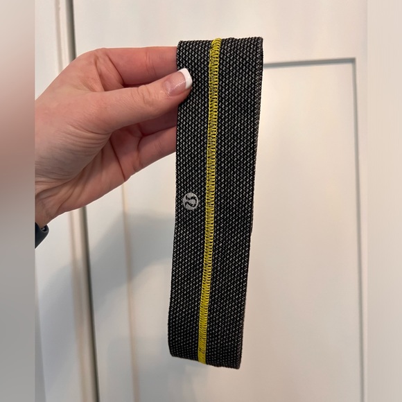 lululemon athletica Accessories - Lululemon Headband